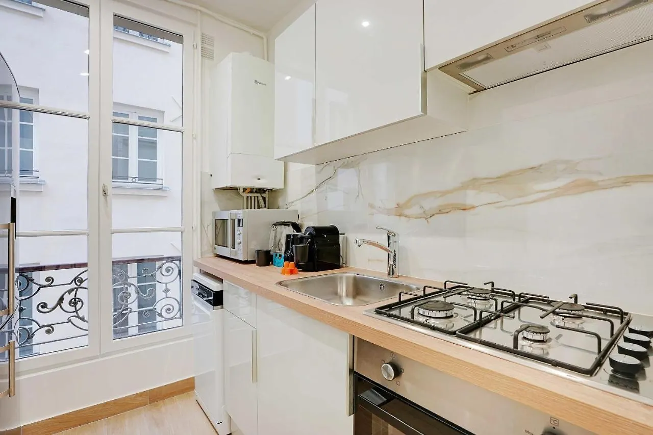 Magnificent Flat - 3Br-8P - Montorgueil Apartment Paris France